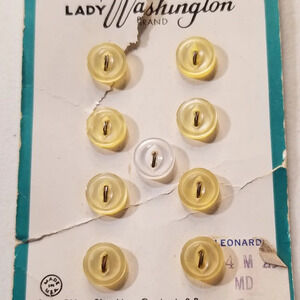 Lady Washington Vintage Round 9 Lot 2 Hole Size 16 Buttons Ivory Style 503